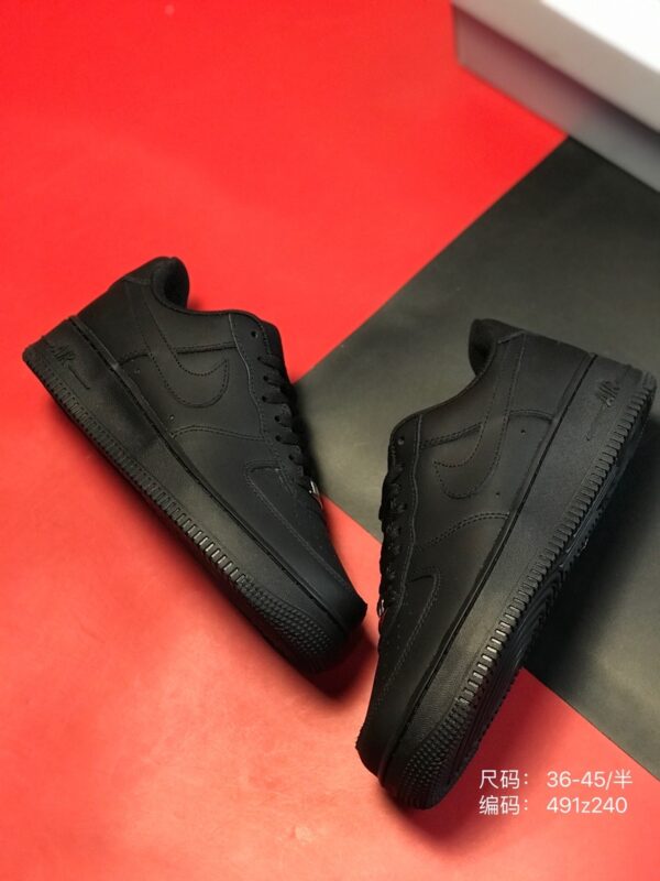 NIKE 29.99$ CODE 475-6040-R - Image 4