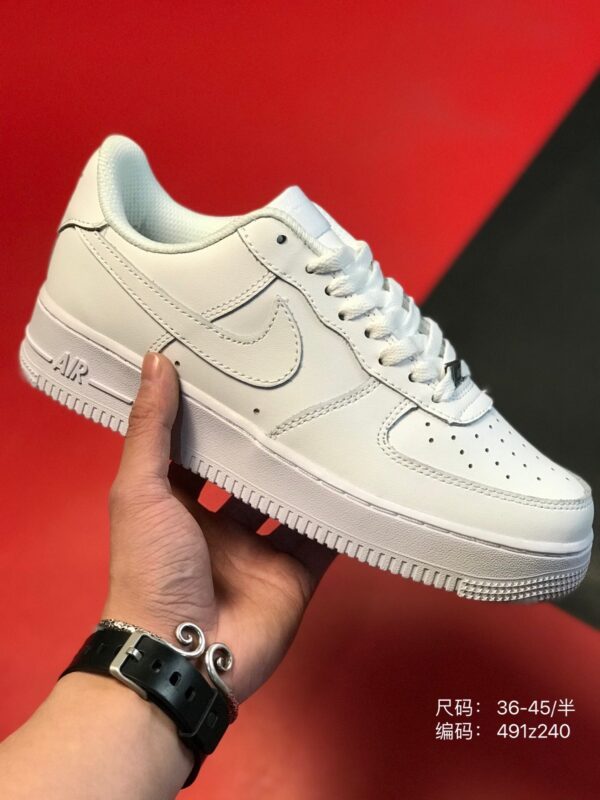 NIKE 29.99$ CODE 475-6040-R - Image 9