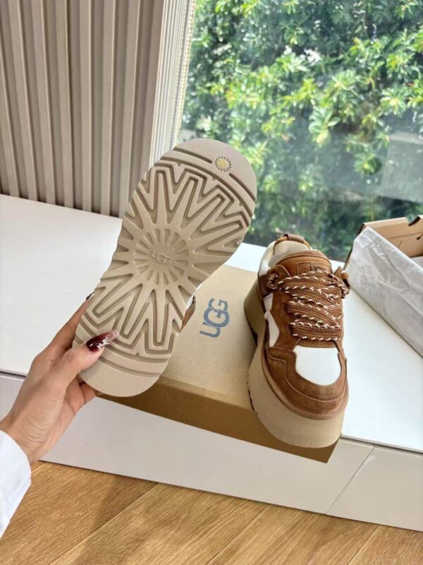 Jam6226 UGG 89.99$