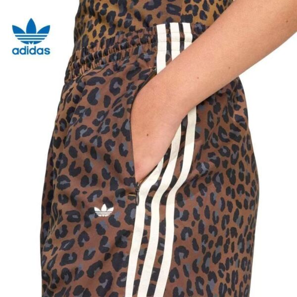 Z7094 ADIDAS 50$ - Image 3
