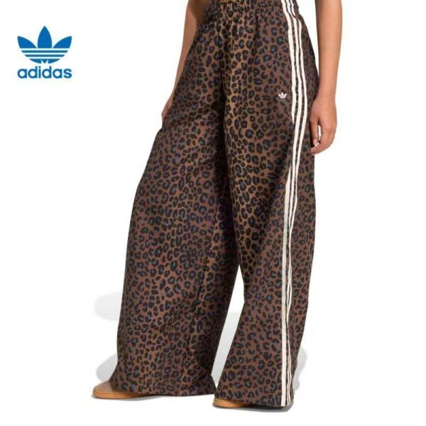 Z7094 ADIDAS 50$ - Image 4