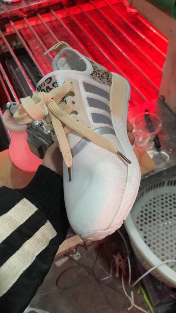 28.73$ Adidas leopard print CODE zhang-2665-R - Image 10