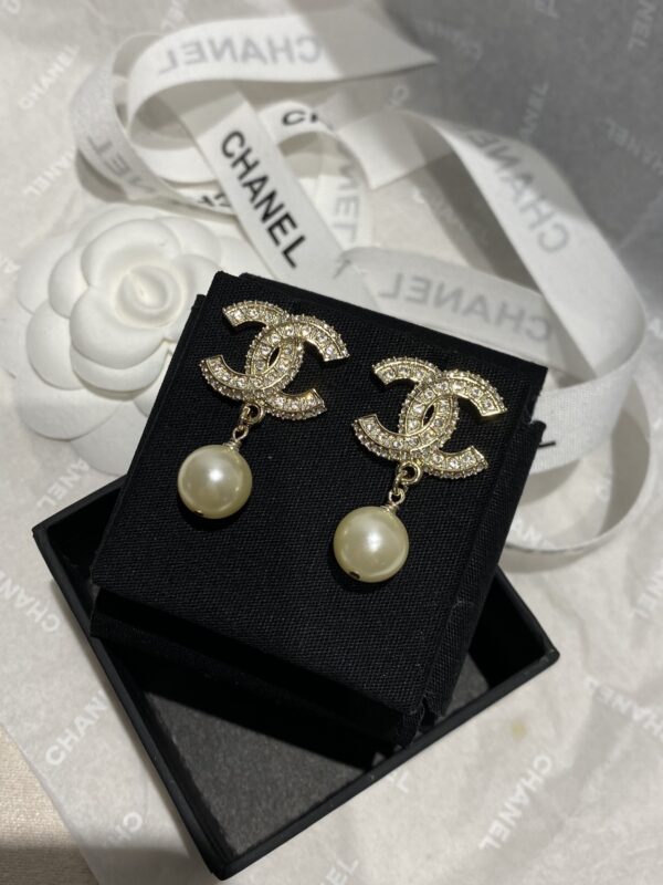 Jam6225 Chanel 39.99$
