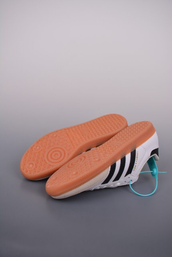 adidas 45.66$ code 351-6712-R - Image 8