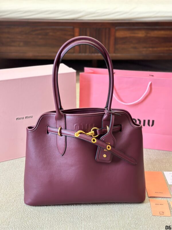 1501-584￥ - Image 10