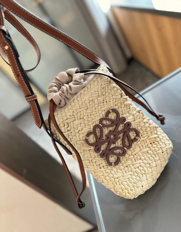 Loewe 42.81$ code 306-7101-R - Image 7