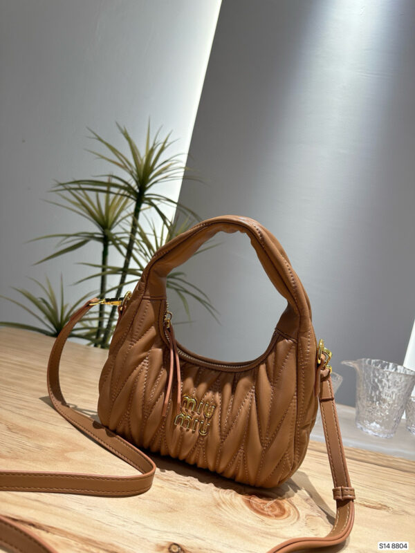 MIU 47.71$ CODE 306-7078-R - Image 6