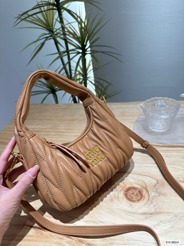 MIU 47.71$ CODE 306-7078-R - Image 7