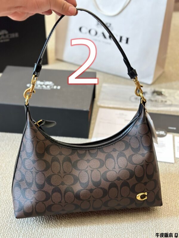 Coach 60.76$ CODE 306-7023-R