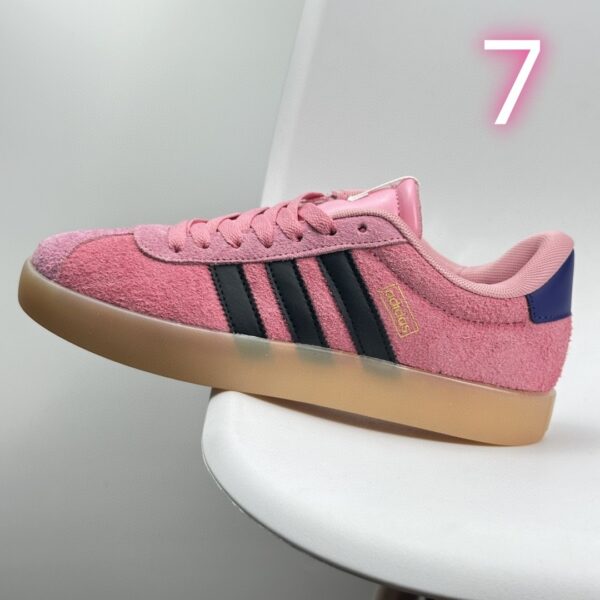 adidas 53.6$ code 351-7226-R - Image 4