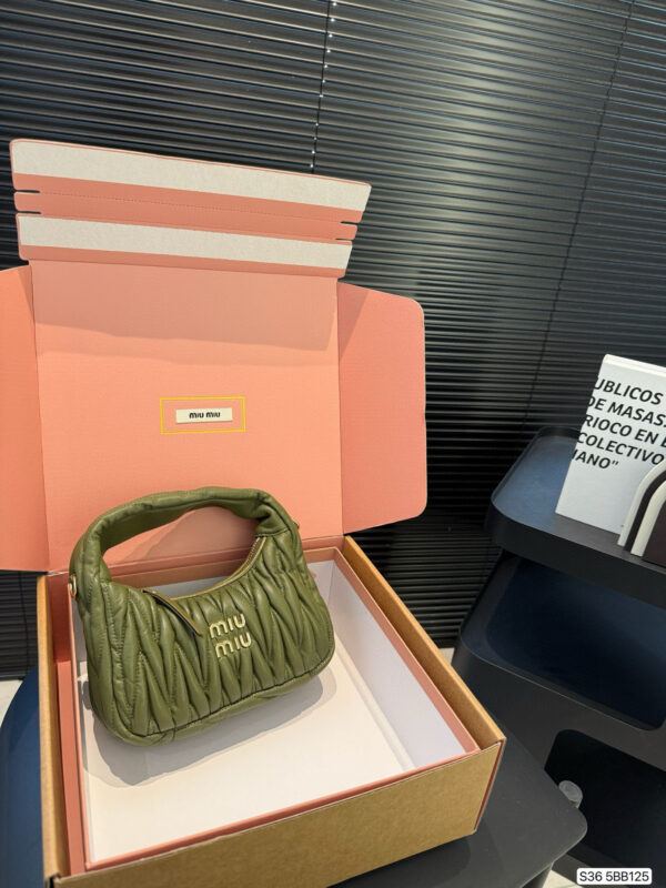 MIUMIU 77.56$ code 294-7458-R - Image 4
