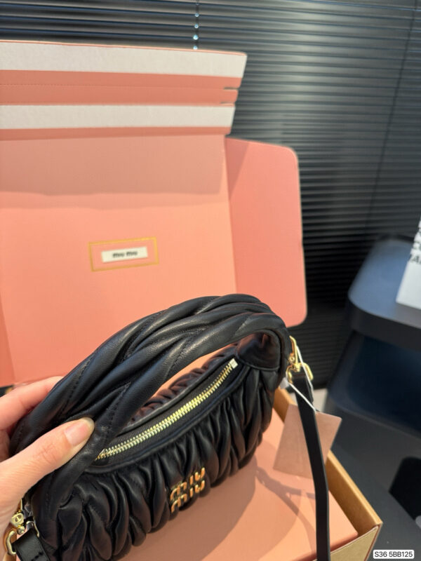 MIUMIU 77.56$ code 294-7458-R - Image 7