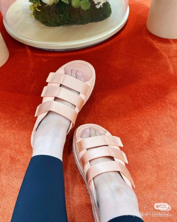 UGG 79.99$ code 560-7438-R - Image 8