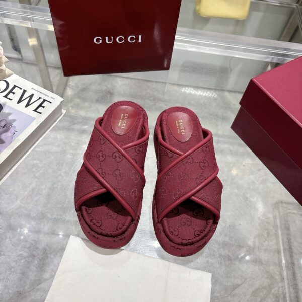 GUCCI 68.88$ code 560-7419-R - Image 7