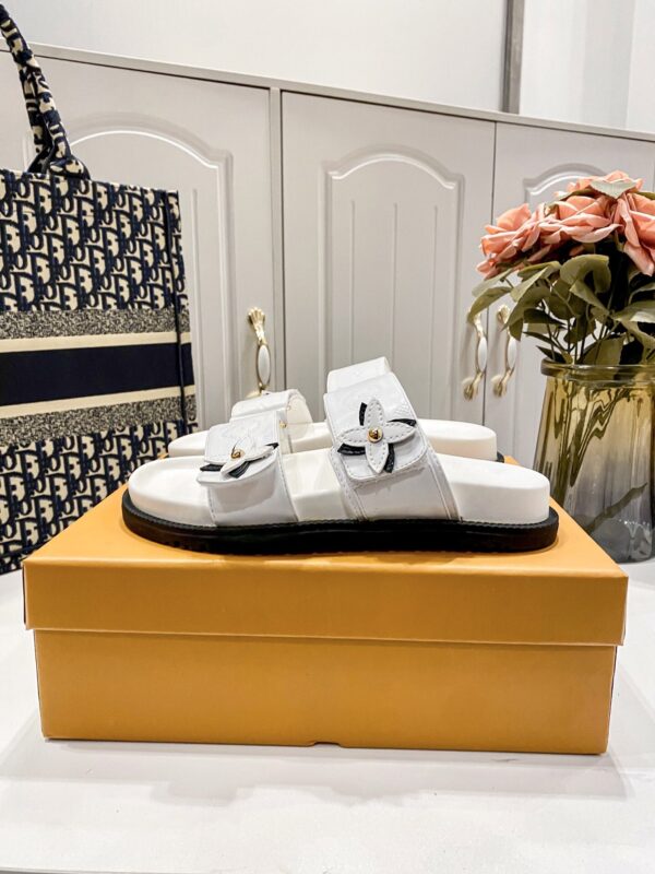 LV 53.66$ code 449-7388-R - Image 9