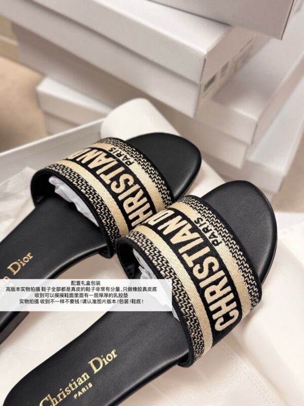 dior 43.99$ code 449-7382-R - Image 4