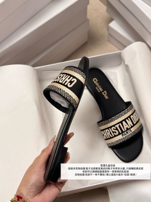 dior 43.99$ code 449-7382-R - Image 9
