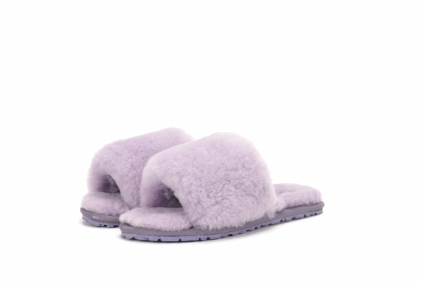 Z7070 45$ UGG - Image 4