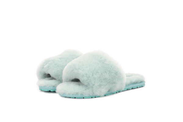 Z7070 45$ UGG - Image 7
