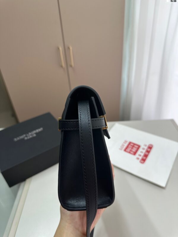 1216-400￥