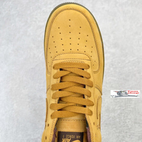 C1628-56.88$ NIKE - Image 4