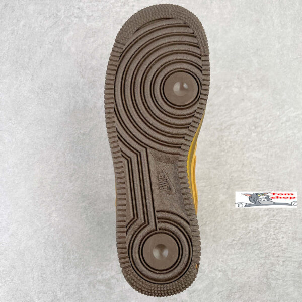 C1628-56.88$ NIKE - Image 6