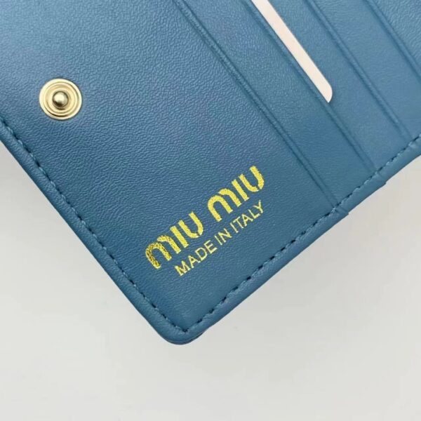 miumiu39.99$ code 493-7372-R - Image 3