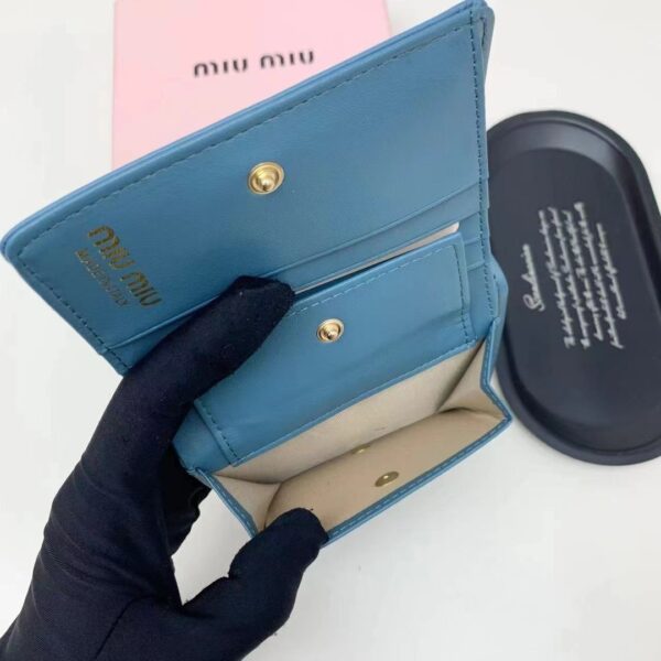 miumiu39.99$ code 493-7372-R - Image 4