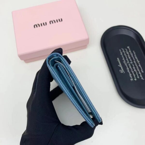 miumiu39.99$ code 493-7372-R - Image 8