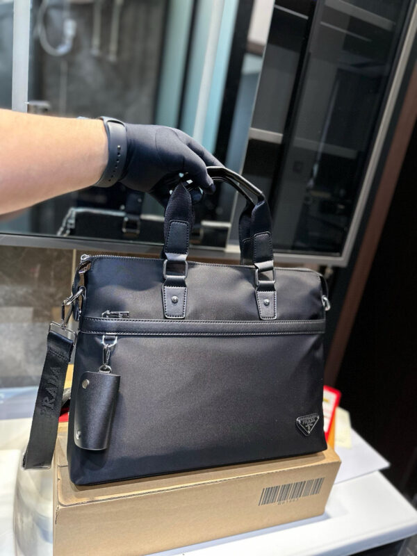 Prada 52.66$ code 306-7354-R - Image 2