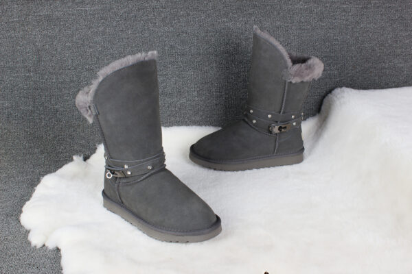 E1245-42.88$UGG - Image 10