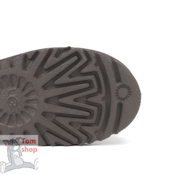 E1001-41.82$ UGG - Image 12