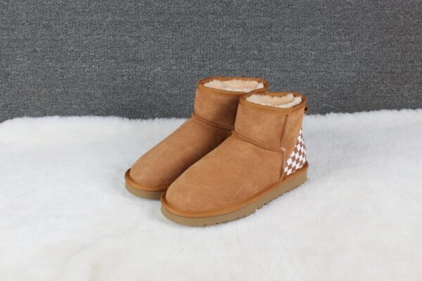 E1253-37.48$UGG - Image 2