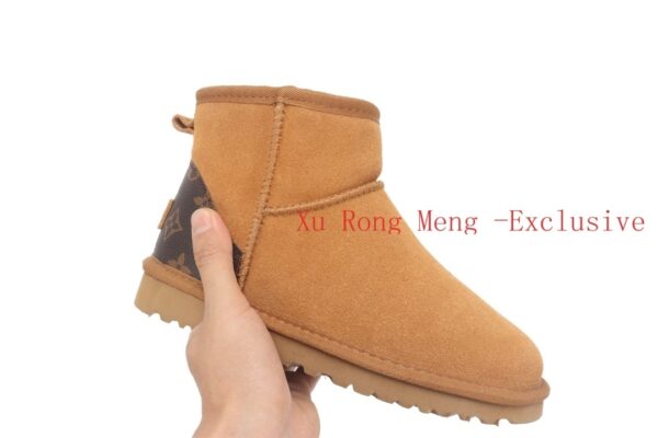 UGG 35.55$ 编号279-5082-R - Image 3