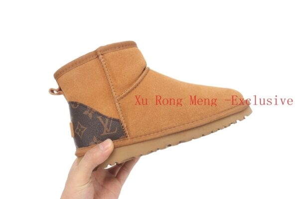UGG 35.55$ 编号279-5082-R - Image 4