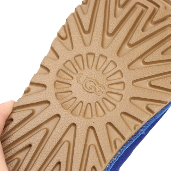 UGG 54.33$ code 279-6104-R - Image 4