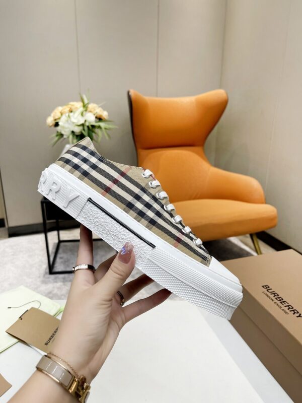 Burberry 47.66$ CODE 449-7202-R - Image 6