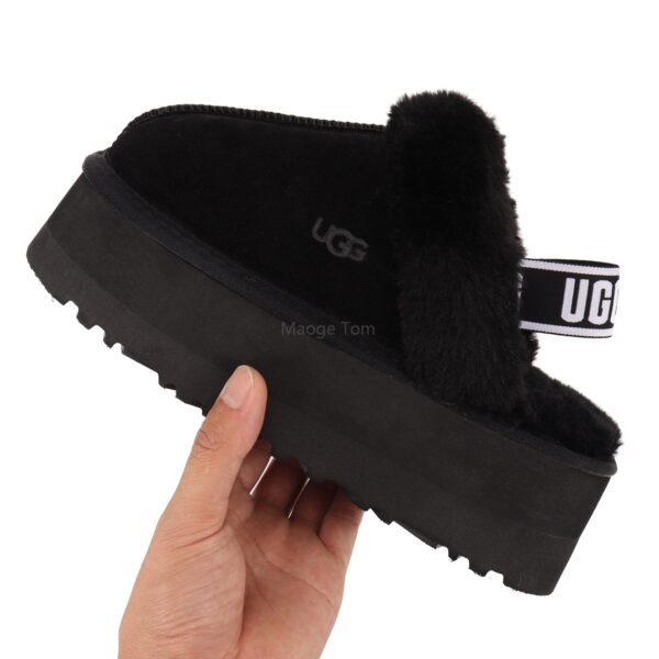UGG 51.15$ CODE 279-7298-R