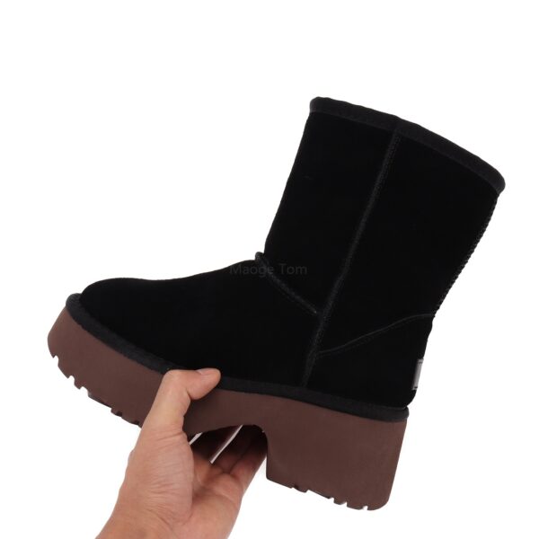 UGG 50.34$ CODE 279-7284-R