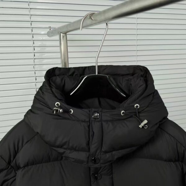 MONCLER 105.84$ CODE 420-7272-R