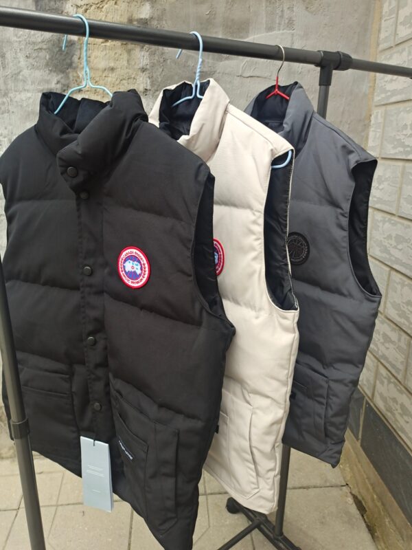 Canada Goose 62.58$ code 420-7269-R - Image 2