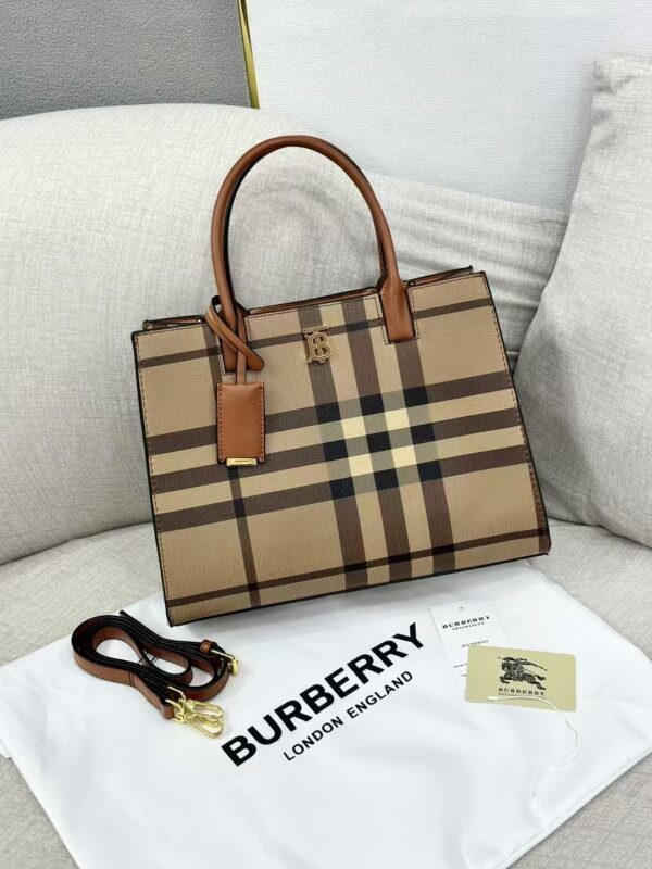 BURBERRY 42.99$ CODE 404-7266-R - Image 4