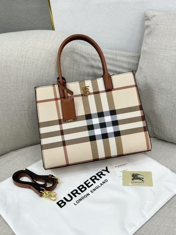 BURBERRY 42.99$ CODE 404-7266-R - Image 8