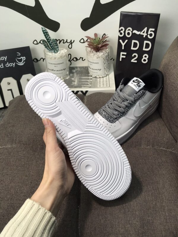 E1207-41.33$NIKE - Image 5