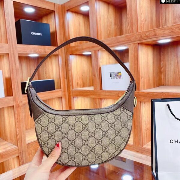 GUCCI 42.11$ 编号472-5560-R
