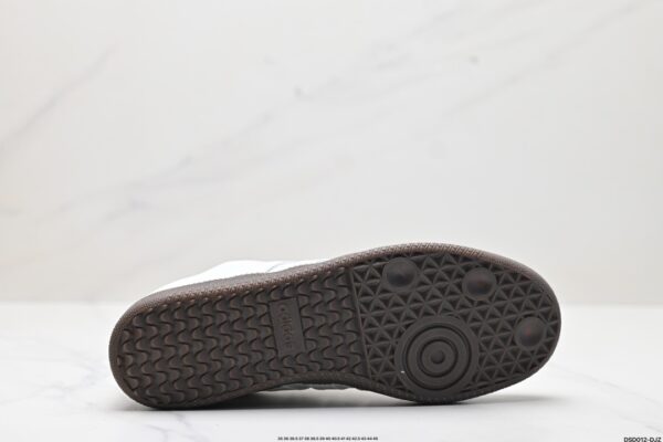 adidas 47.99$ CODE 351-7261-R - Image 4