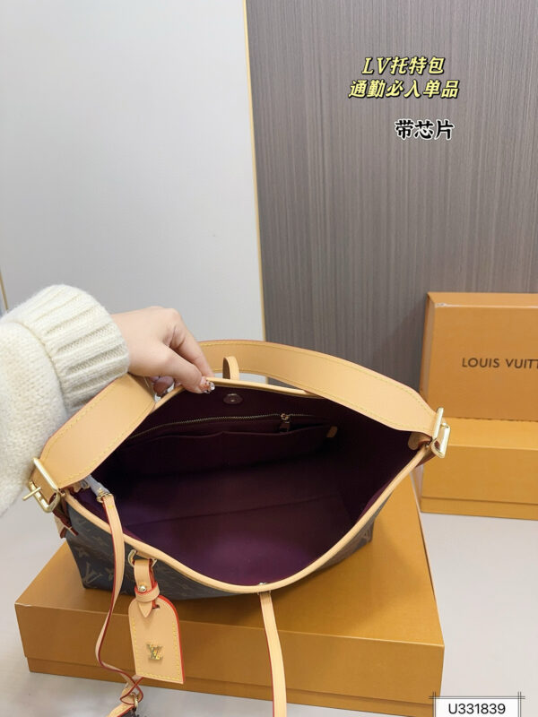 LV 56.87$ CODE 306-7260-R