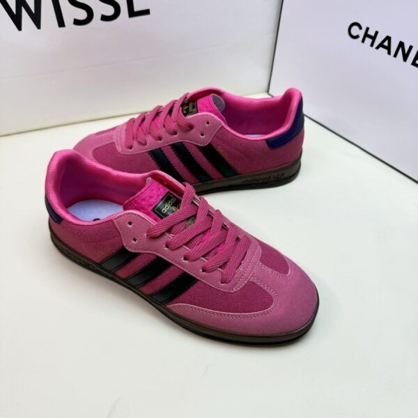 ADIDAS 27.99$ code 421-7246-R - Image 3