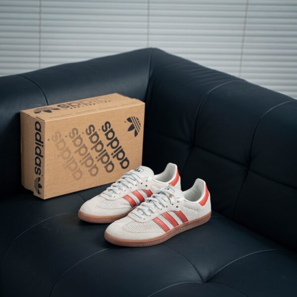 adidas 48.66$ code 351-7238-R