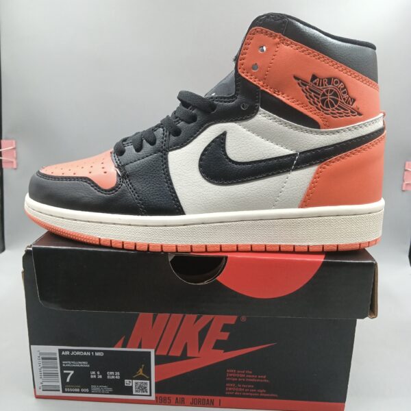 E1021-45.68$Nike - Image 4